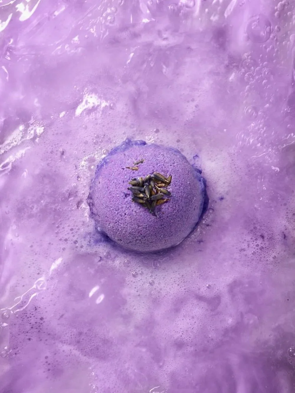 12 Handmade Bath Bombs Gift Set - Moisturizing Fizzies for Spa Relaxation